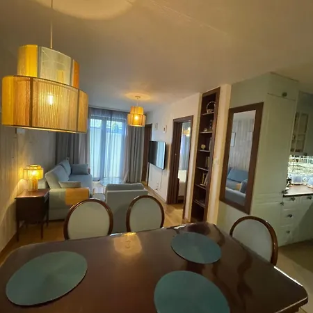 Karmazynowy Rejs Seaside Premium * Jastrzębia Góra